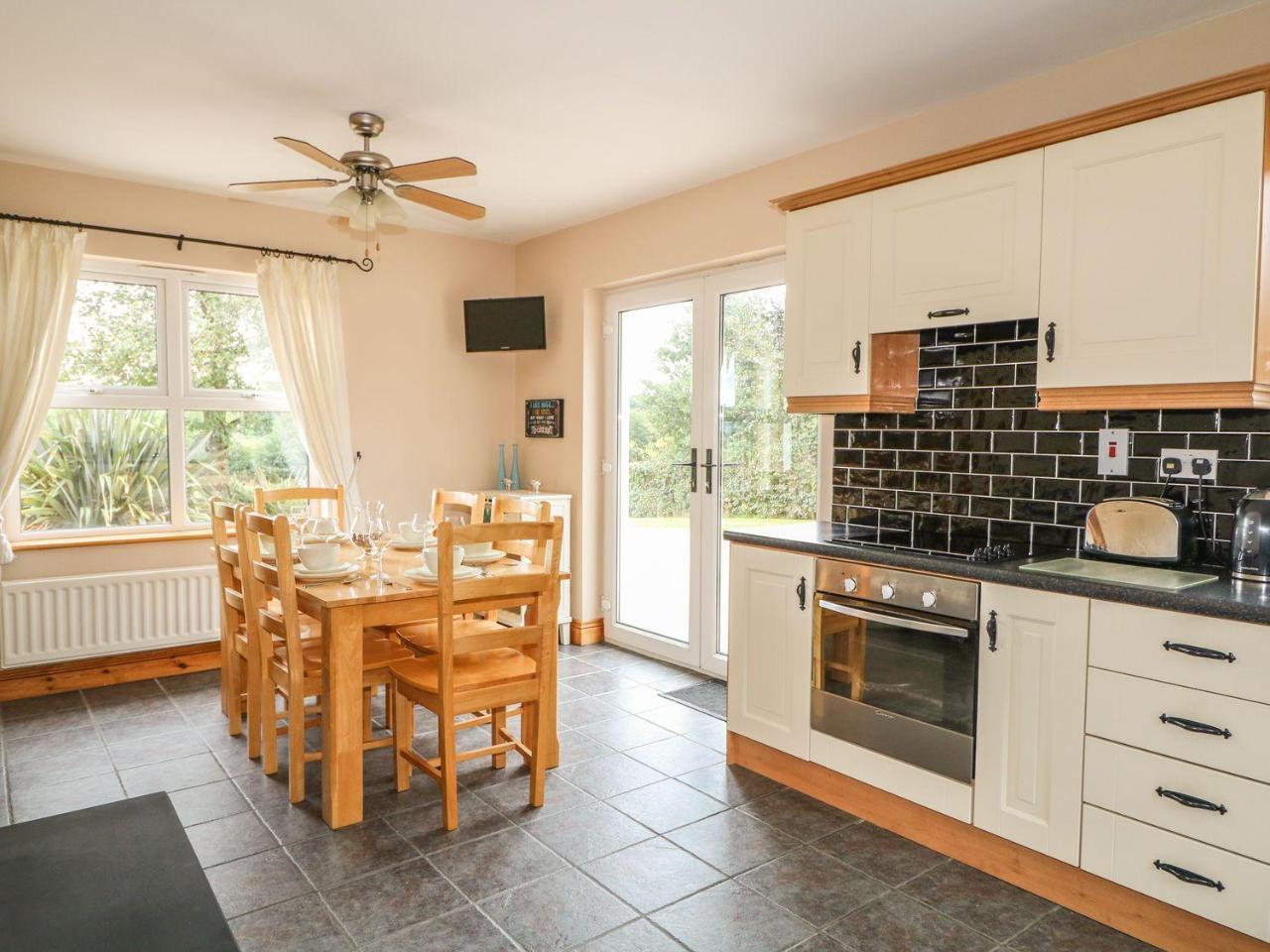 Kate'S Cottage Rathmullan Kültér fotó